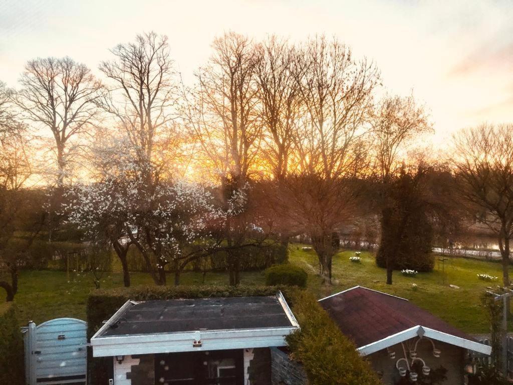 Das Haus Am Kanal. Lübeck Kültér fotó